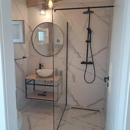 Universe Apartment
